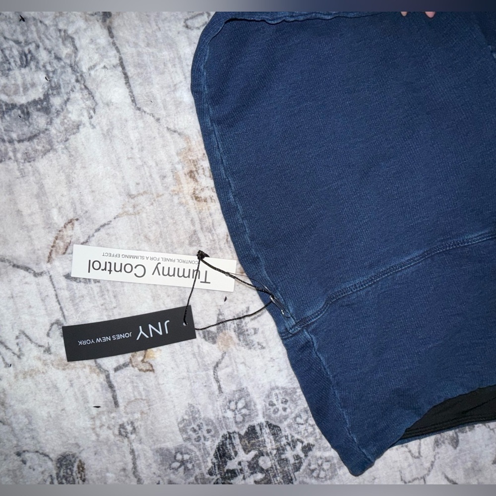 NWT JNY Tummy control Women's Blue Jeans - Picture 2 of 3